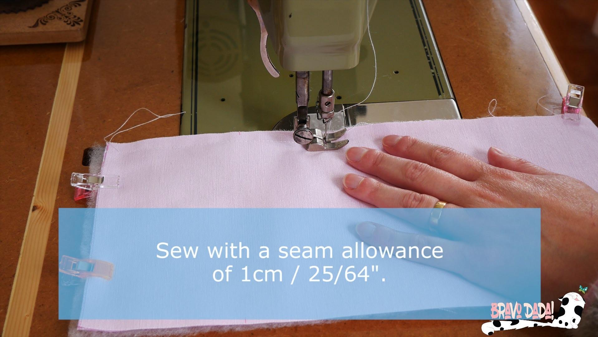 DIY How to Make a Quilted Sewing Machine Mat With Pockets and Thread