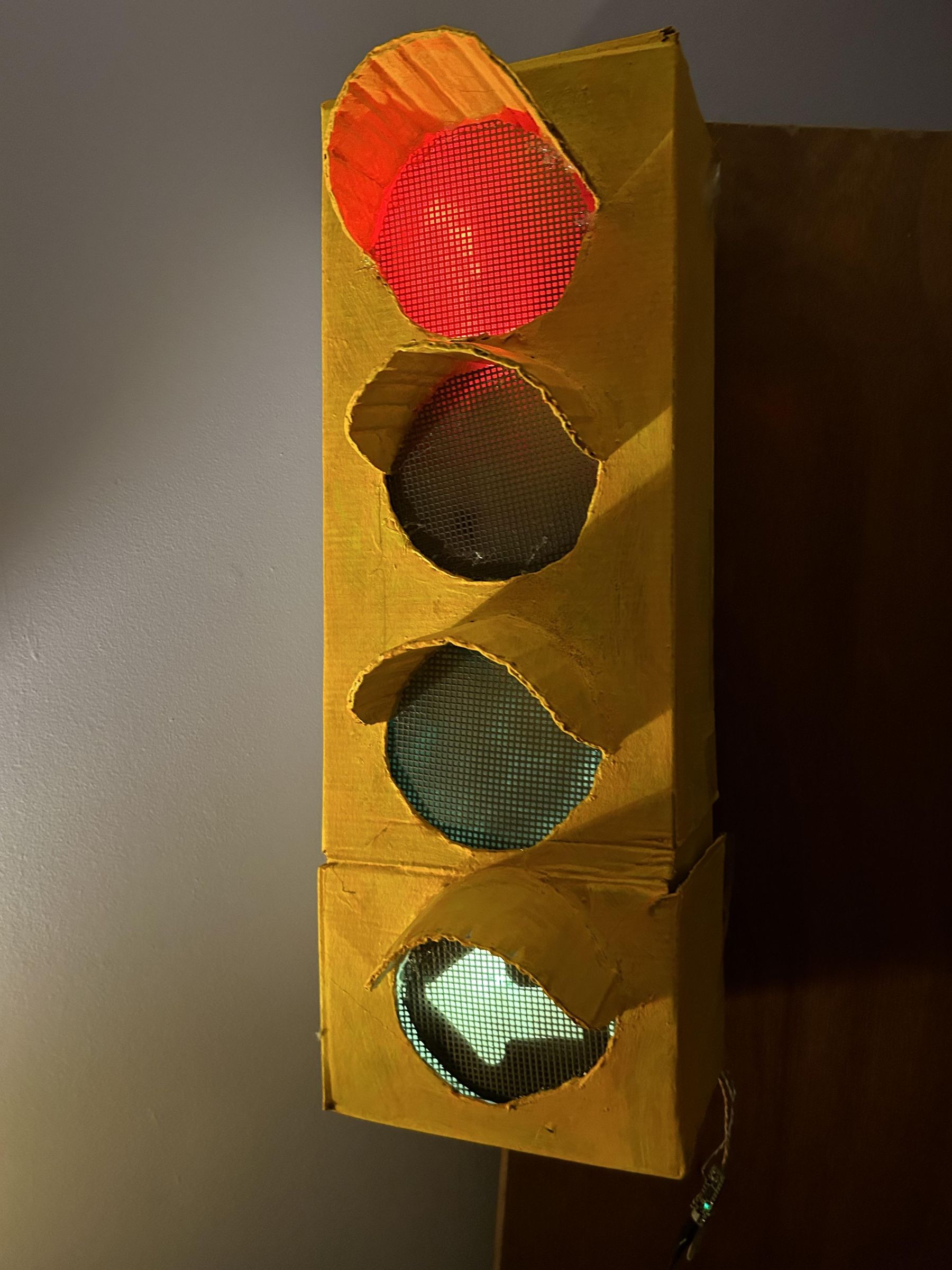 Giant Stoplight Lamp 3 Steps Instructables