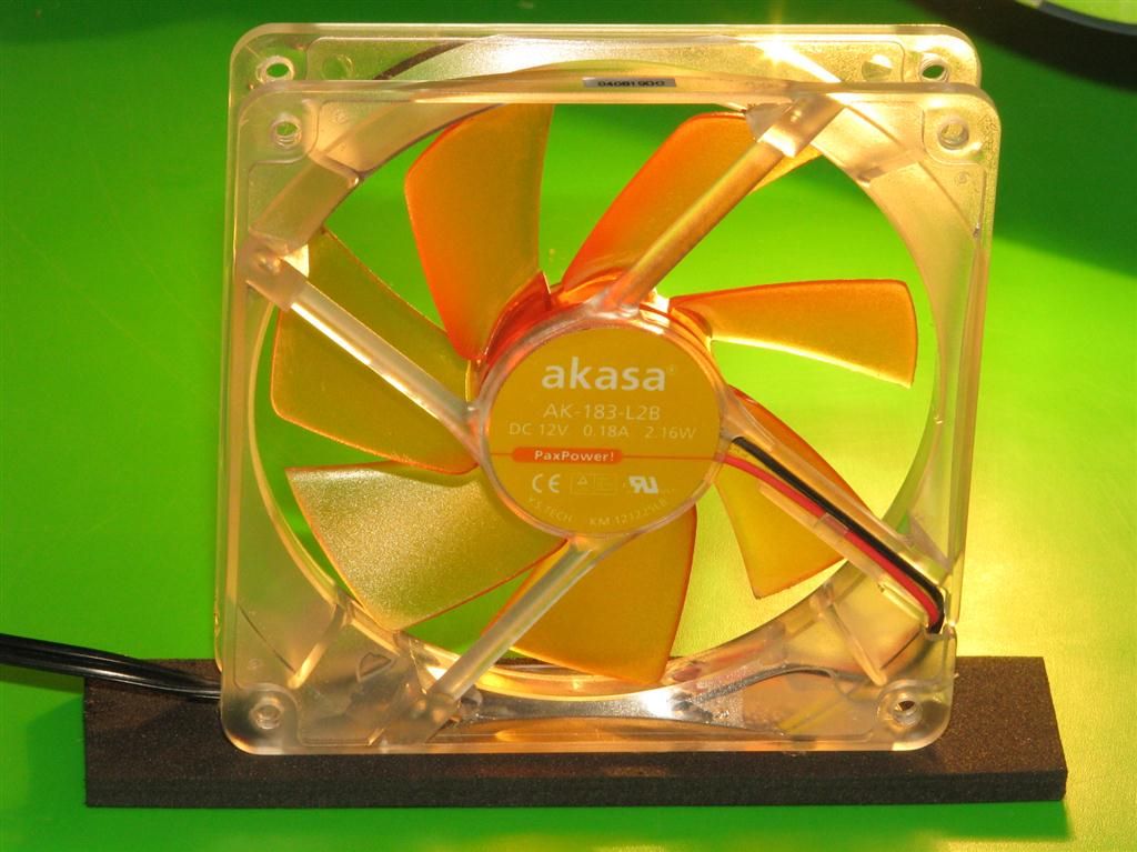 Electronics Tip : Make a Simple Soldering Fume Disperser.