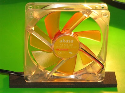 Electronics Tip : Make a Simple Soldering Fume Disperser.