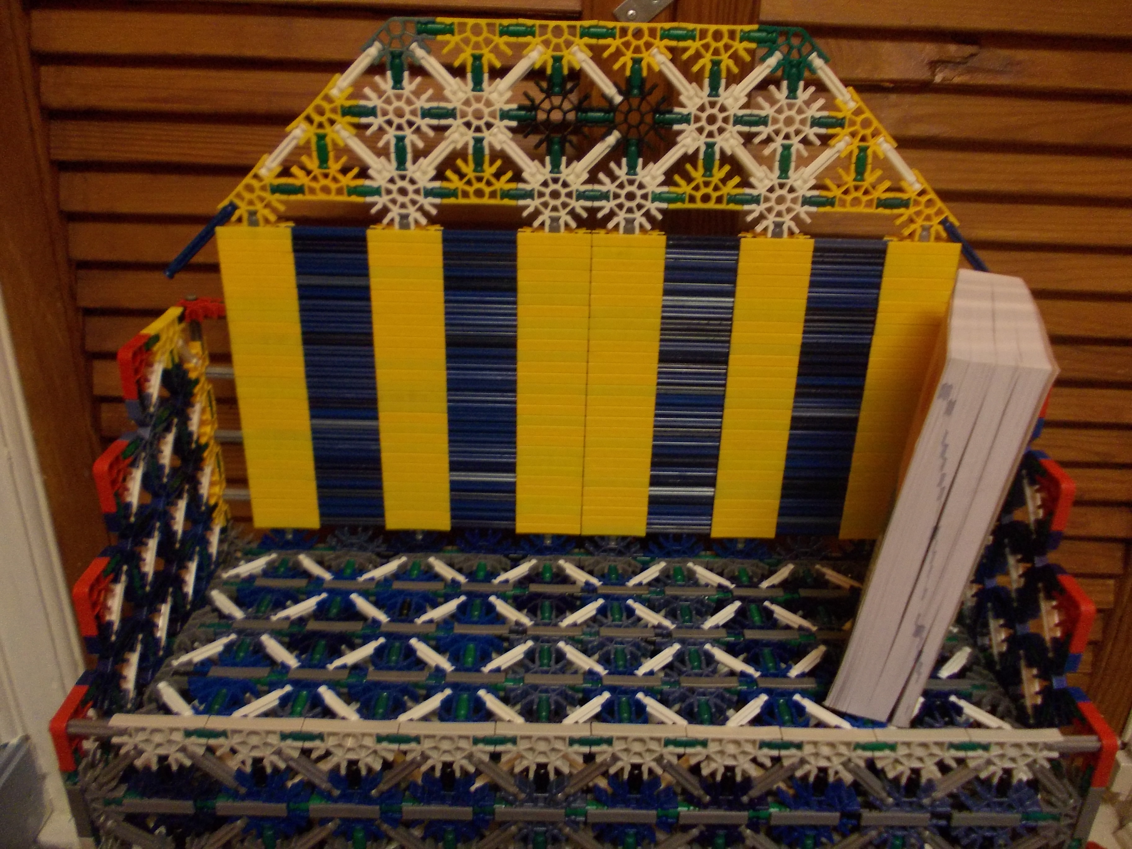 K'nex Bookcase 5 Steps Instructables