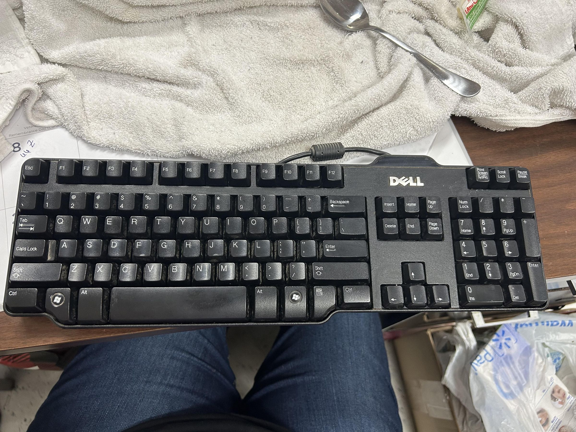 Cleaning Your Keyboard Safely