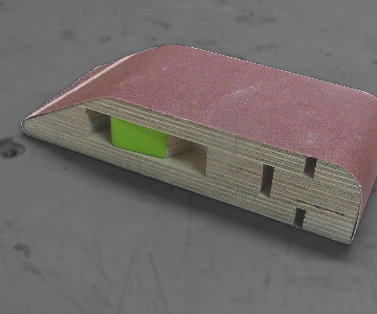 THE ULTIMATE SANDING BLOCK