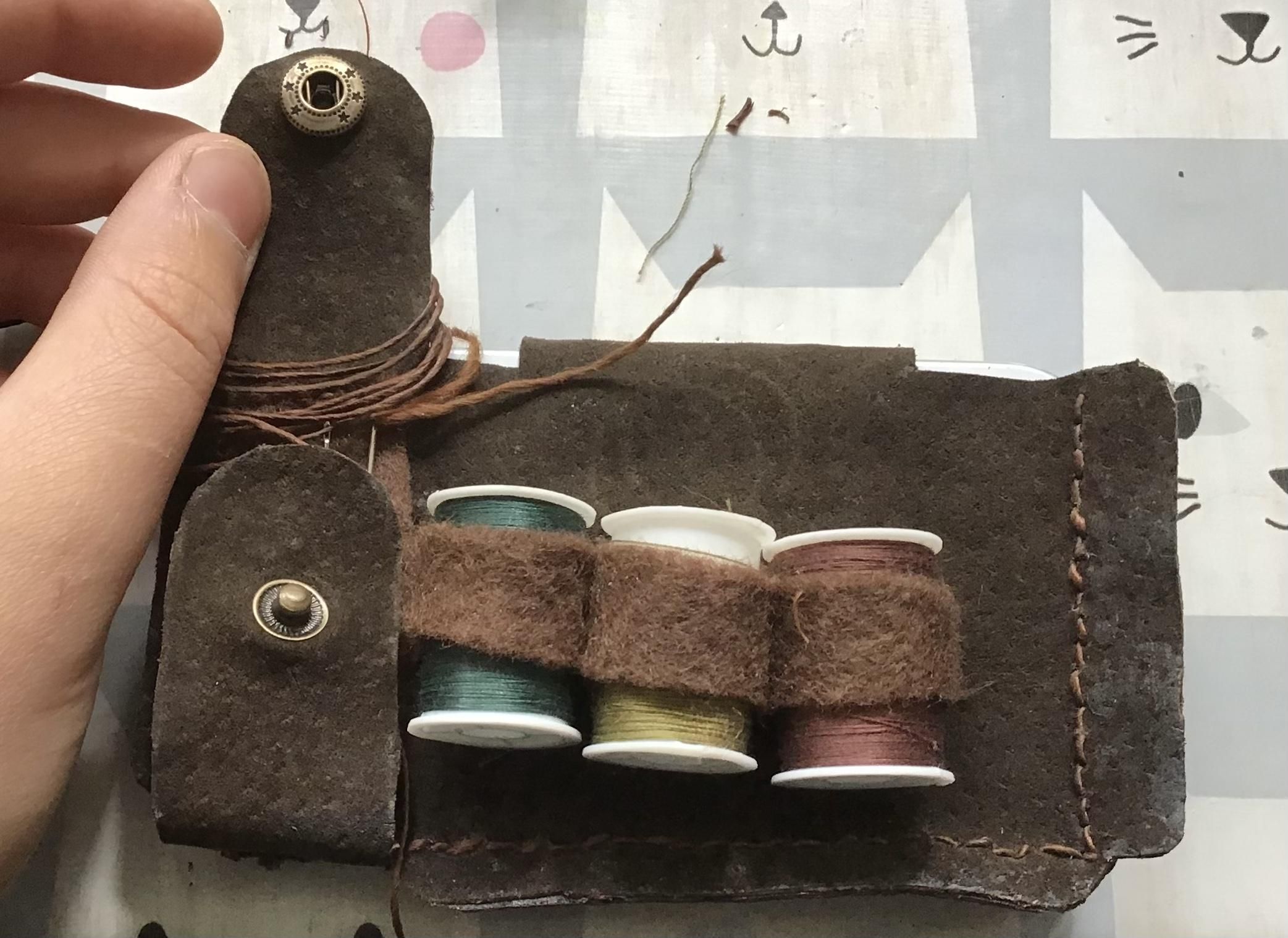 How to Make a Leather Bookbinders Tool Belt! 7 Steps Instructables