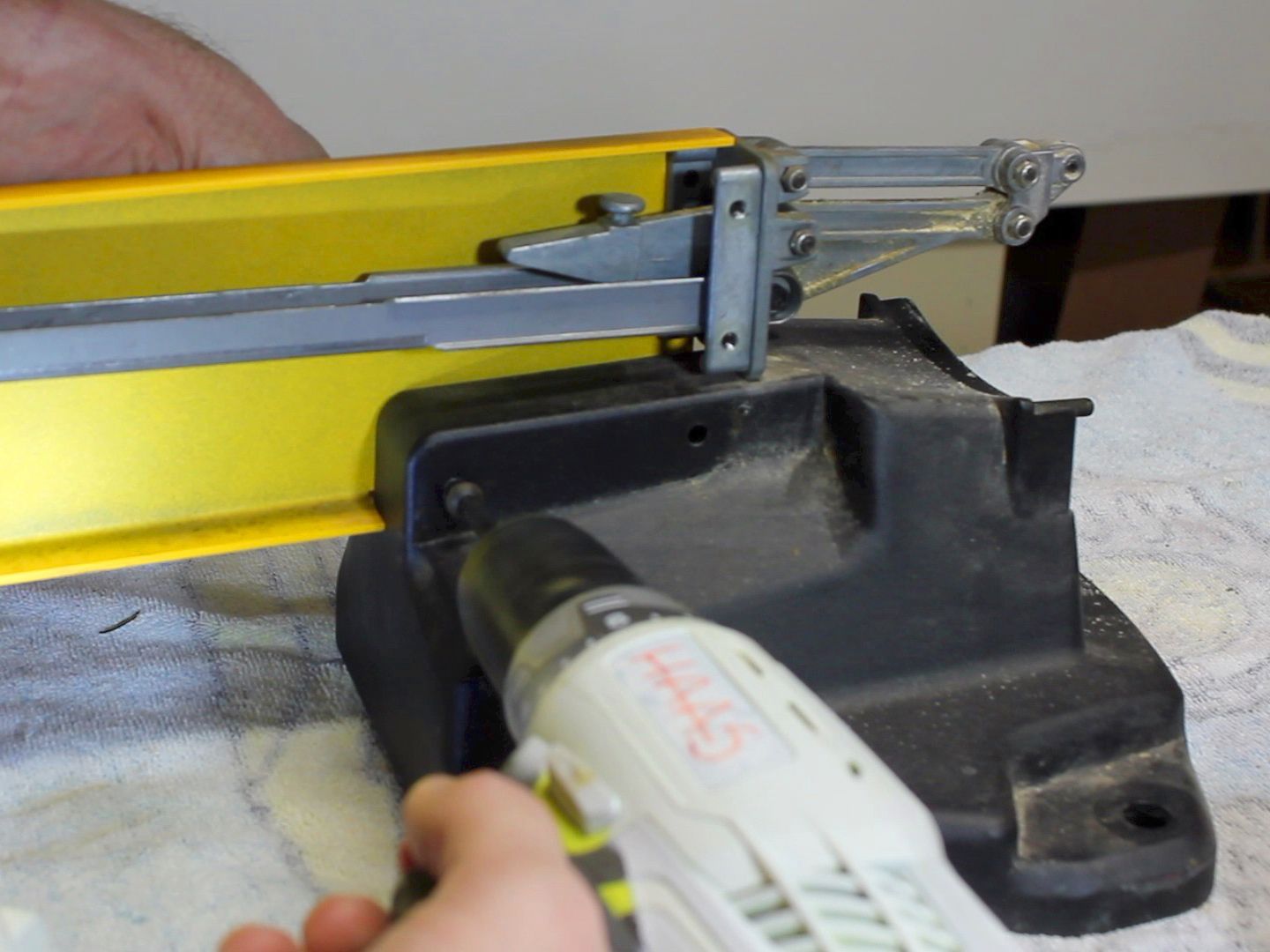 Ultimate DeWalt Scroll Saw Maintenance & Repair Guide 15 Steps (with