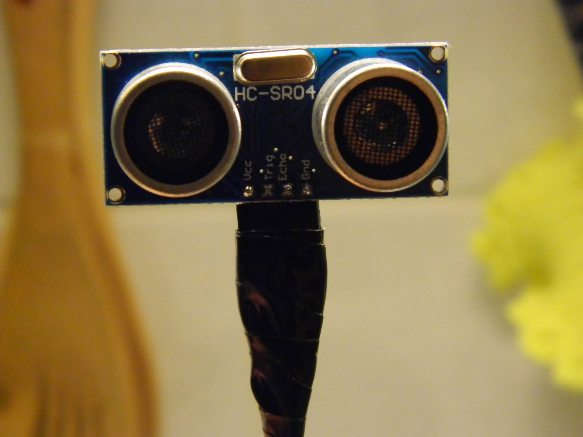 Intel Edison IoT: Automatic Lamp (Relay, HC-SR04) : 7 Steps (with ...