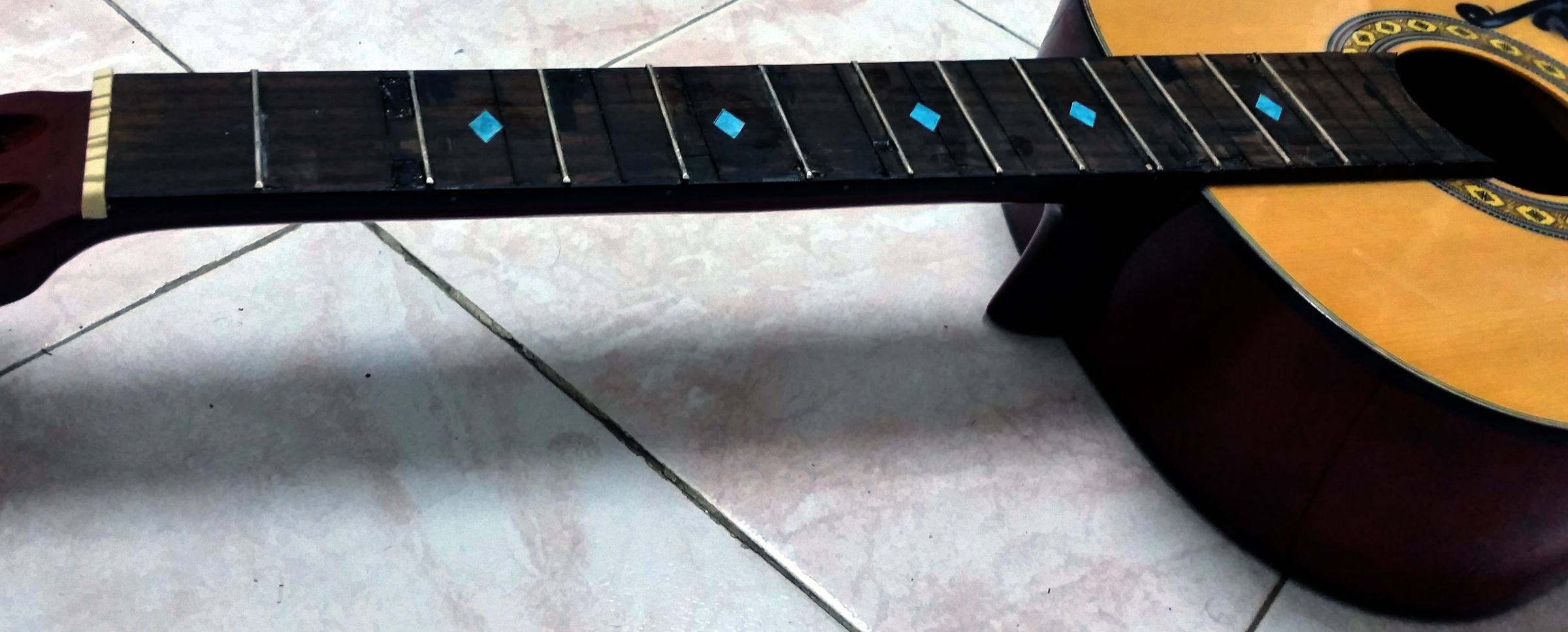 Acoustic Guitar to Electric Bass Guitar Conversion 5 Steps