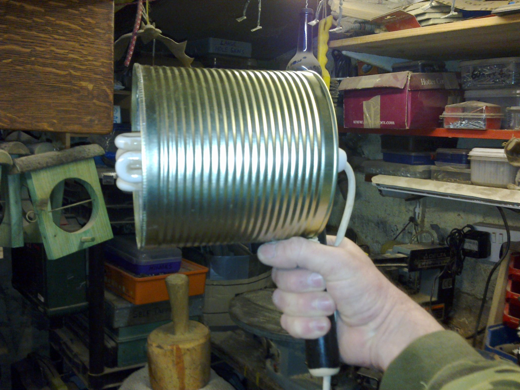 Make a handheld workshop lamp