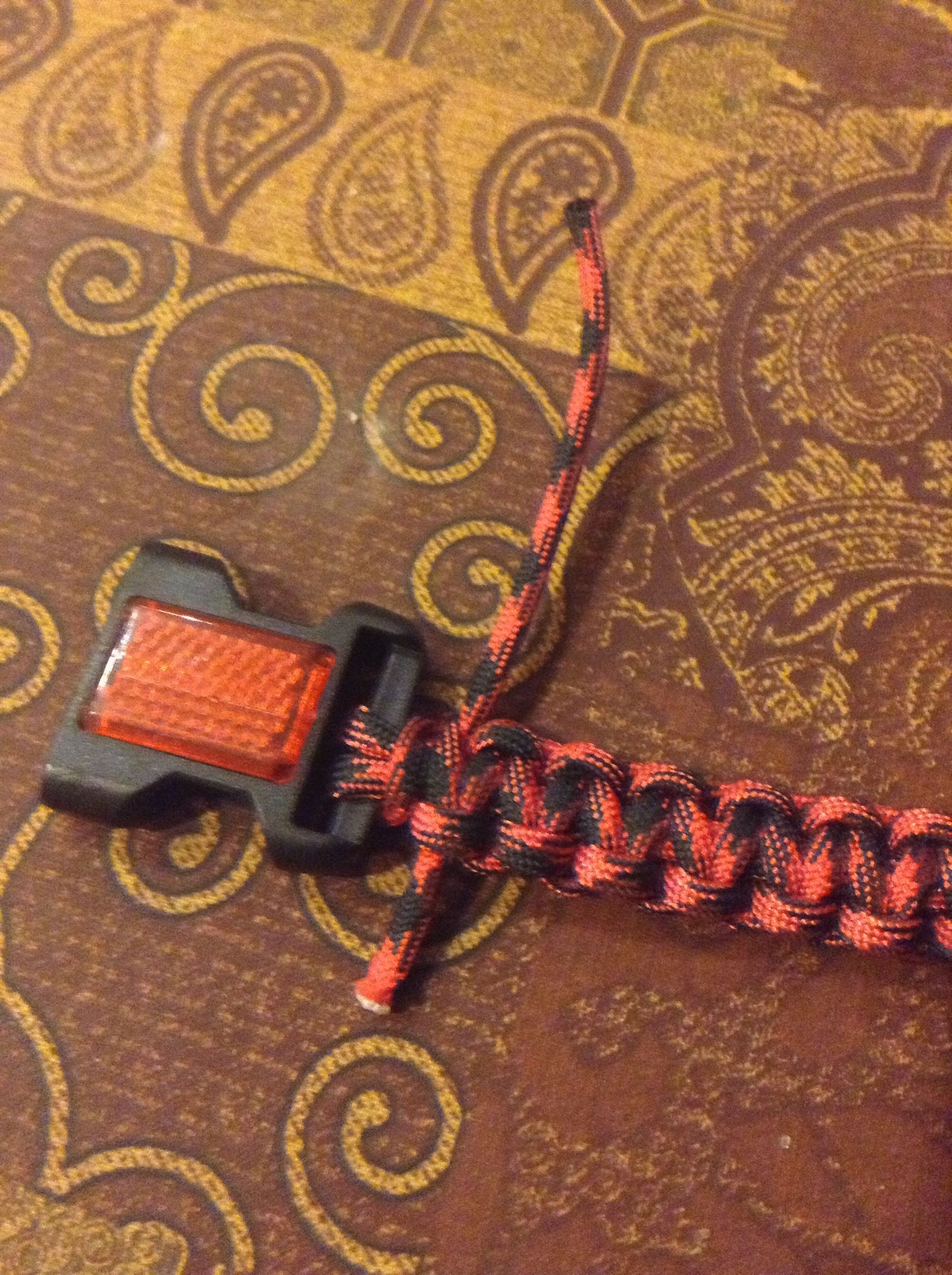 How to Make a Paracord Dog Collar 9 Steps Instructables
