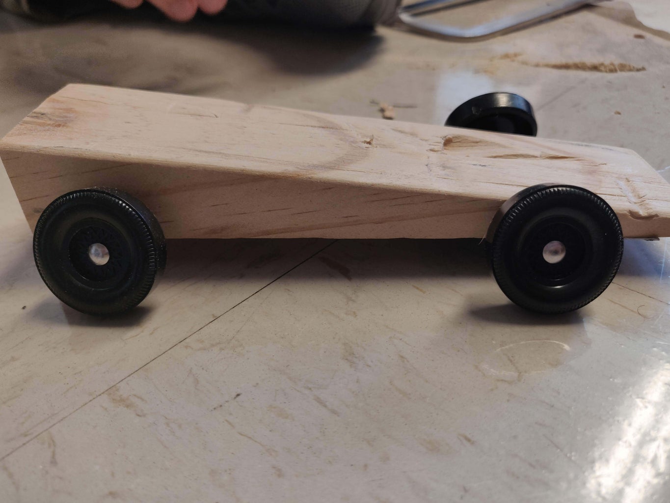 How to Make a Fast Pinewood Derby Car! 10 Steps Instructables