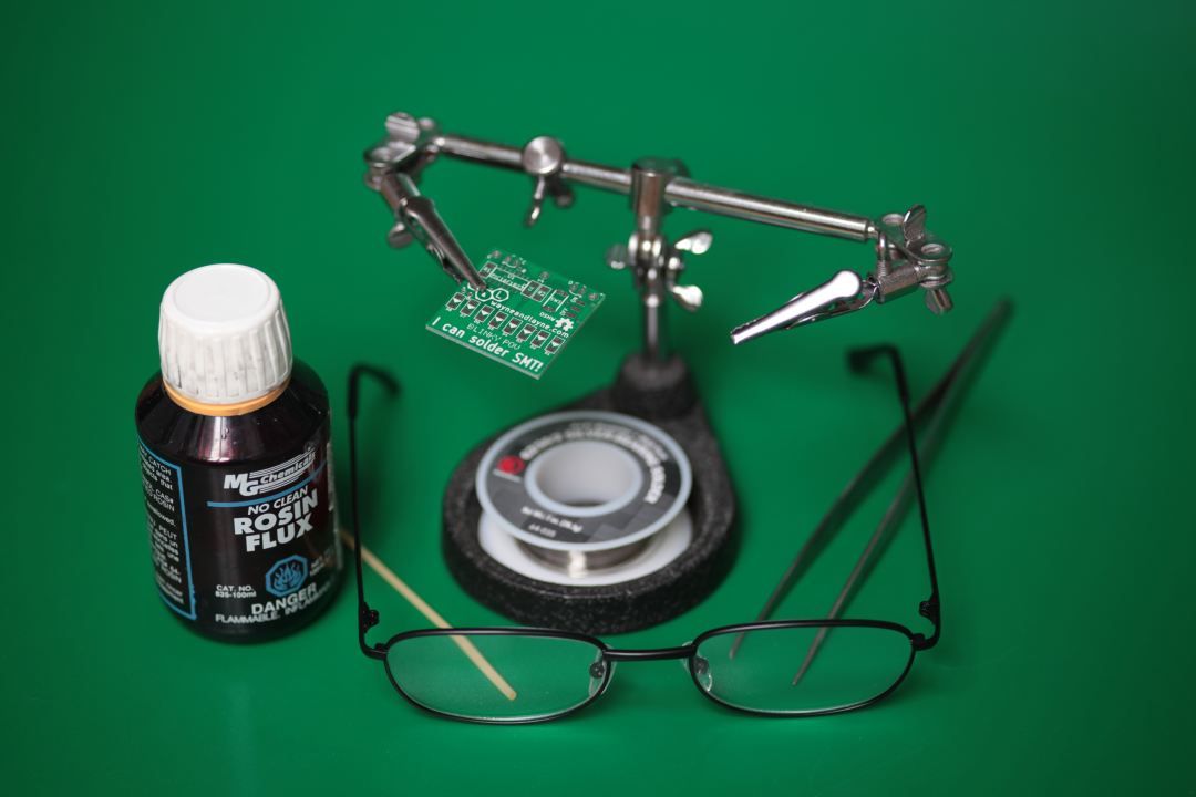 Electronics Tips: Surface Mount Soldering By Hand