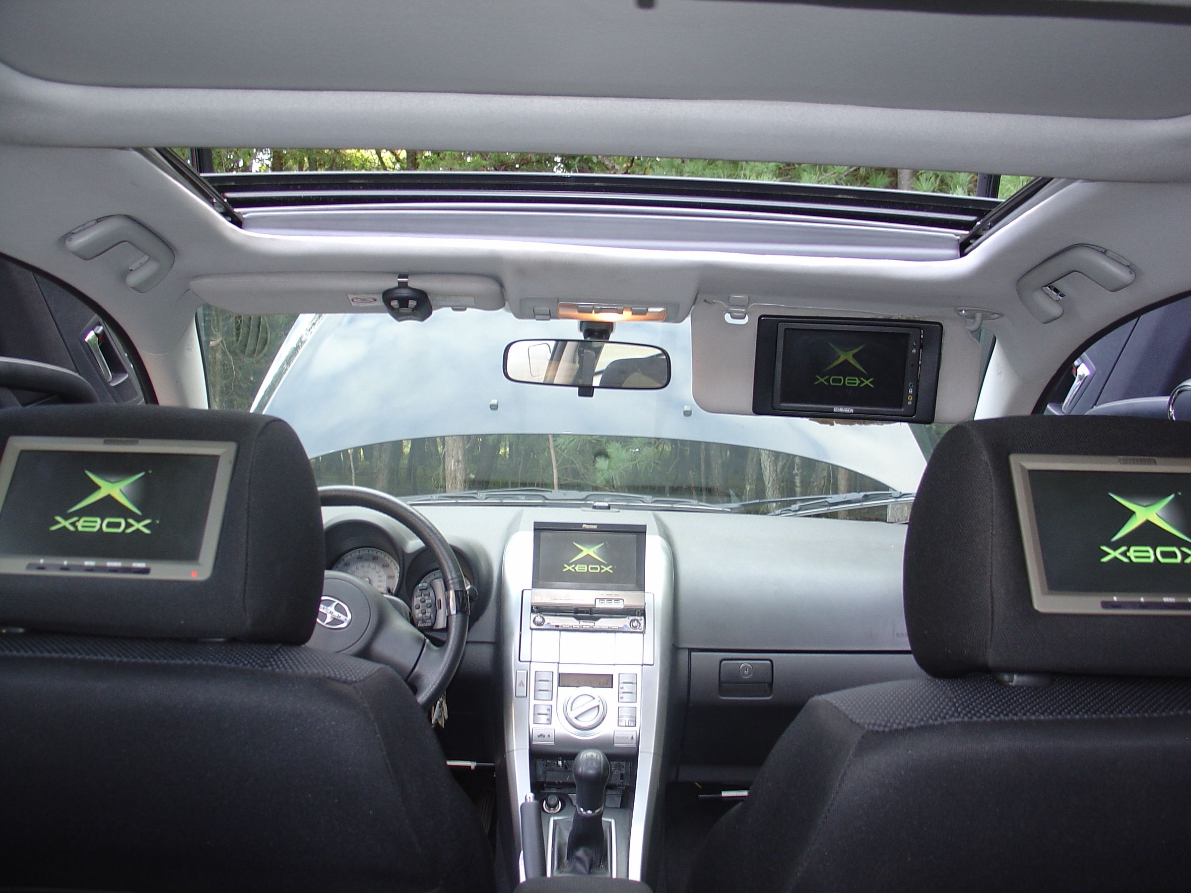 Modded Xbox Incorporated Into a Scion TC : 7 Steps (with Pictures ...