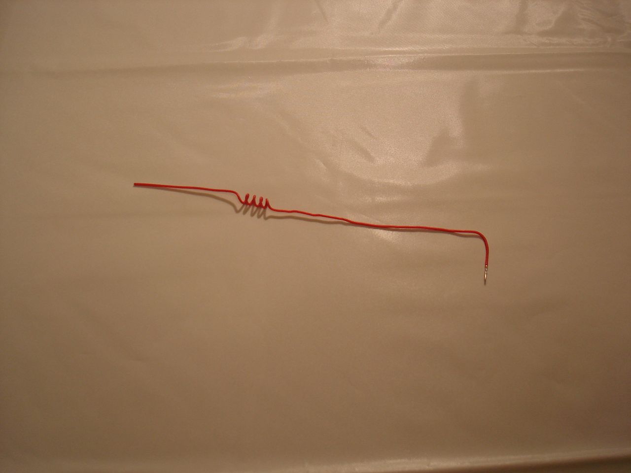 Emergency Signal-Boosting Cellphone Antenna