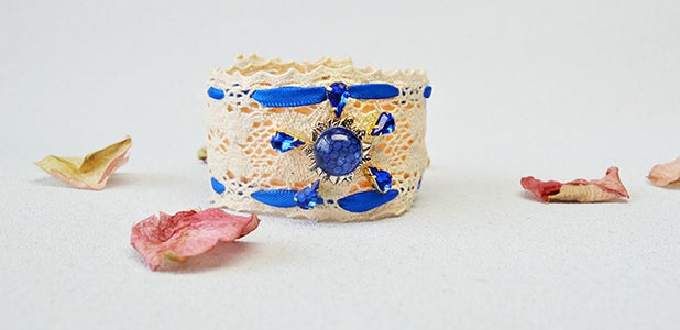 Pandahall Original DIY- How to Make a Handmade Blue Beads Cuff Bracelet With White Lace