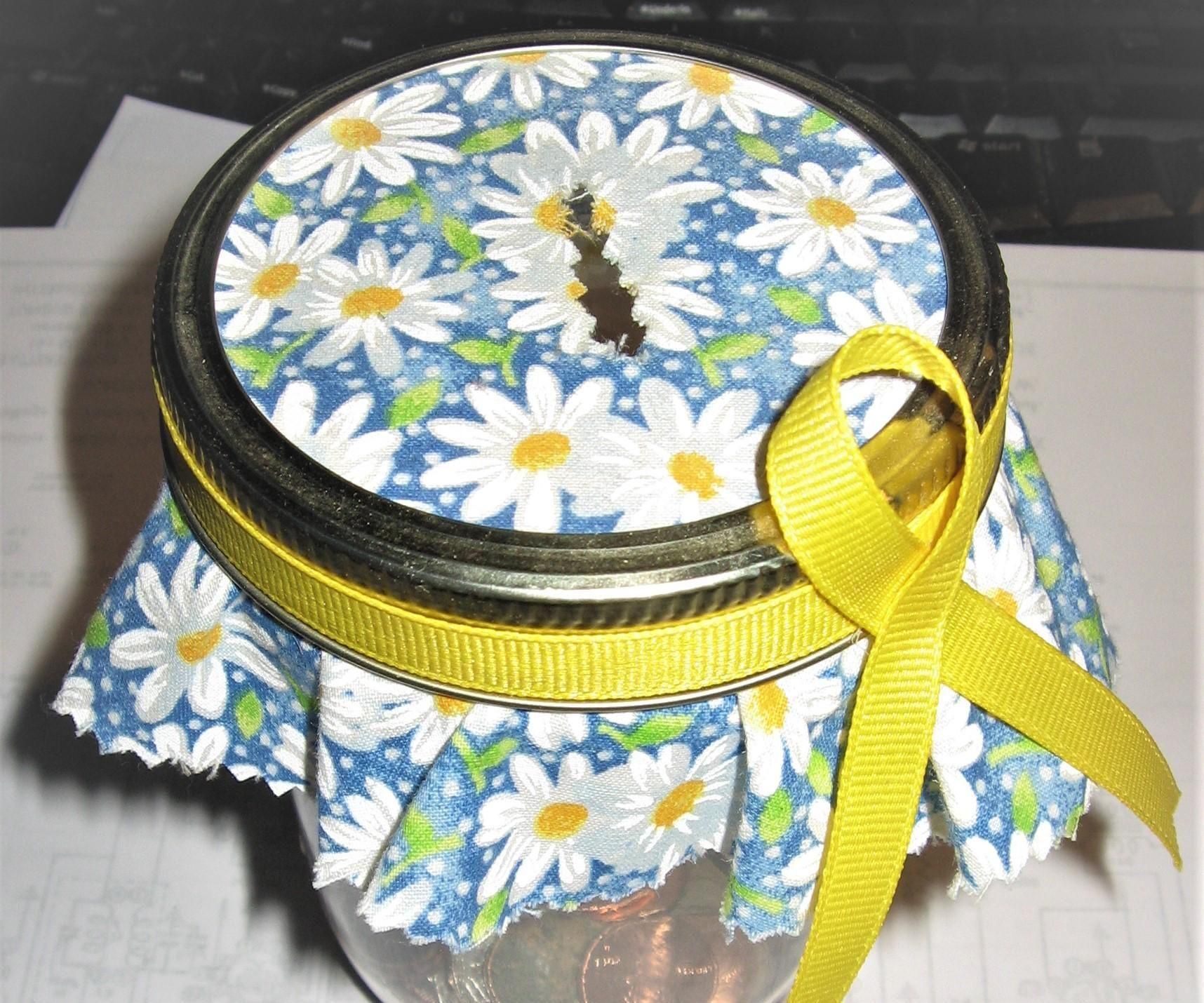 Easy Mason Jar Cloth-Top Coin Bank