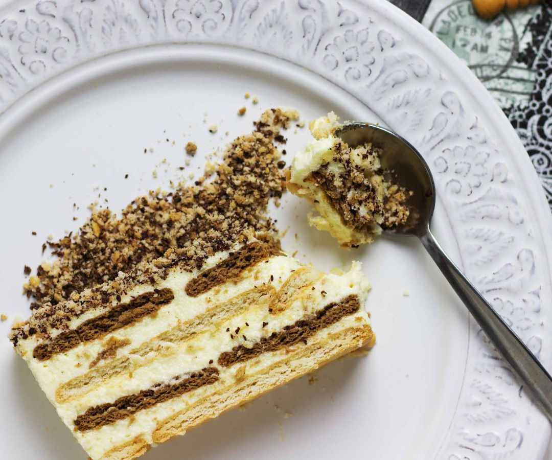 No Bake Biscuit Cake With Pudding