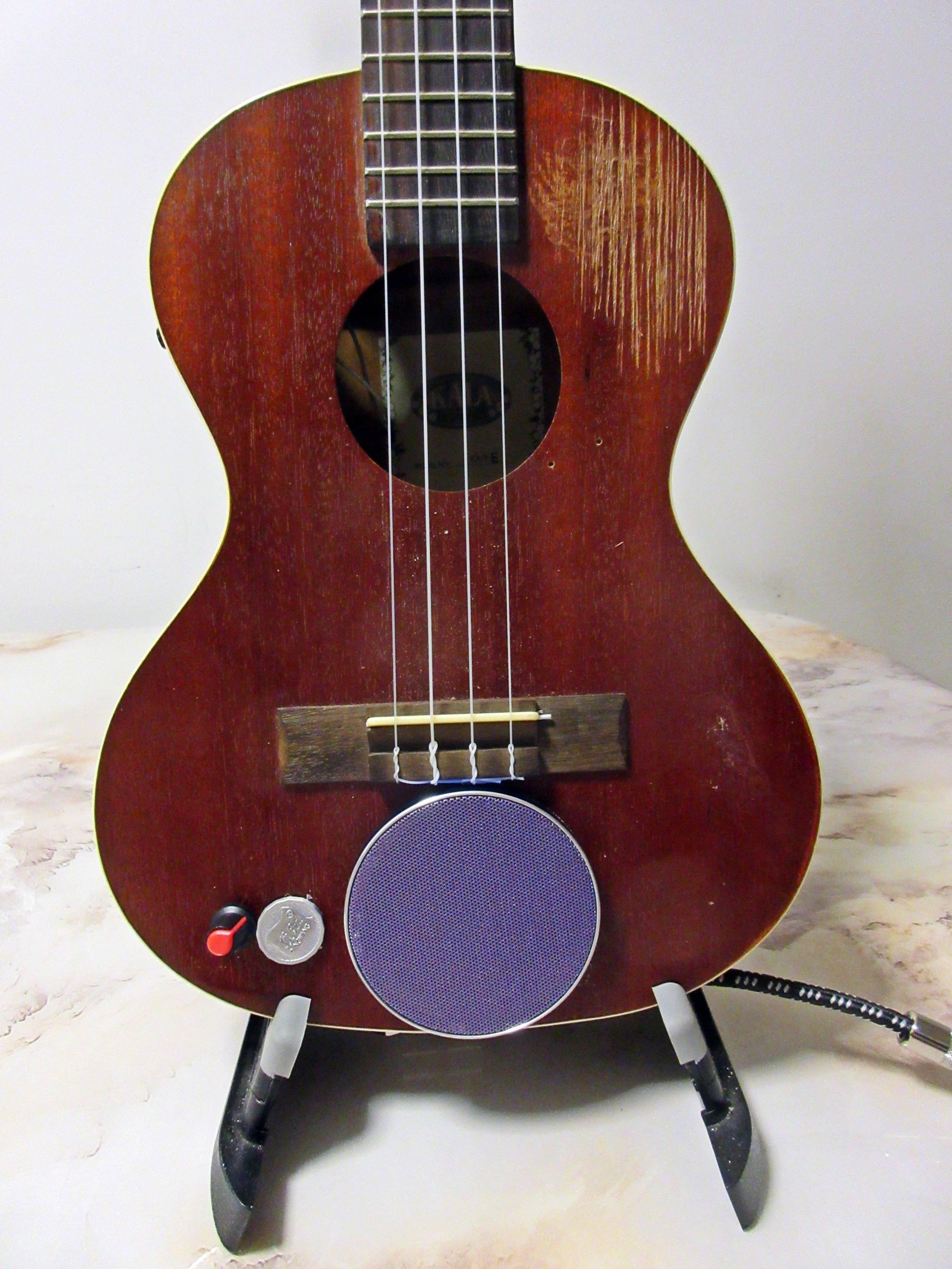 Built in Ukulele LM386 Amplifier and Speaker 4 Steps Instructables