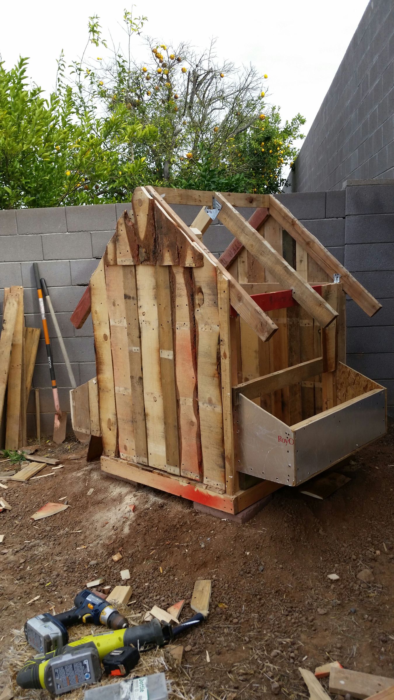 Chicken Coop Made of Pallets 5 Steps Instructables