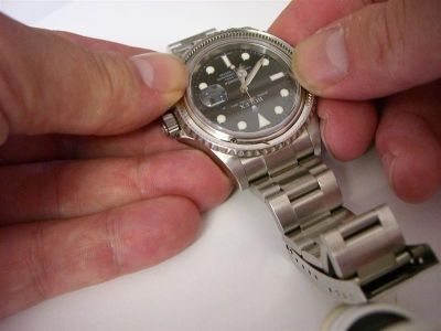 Reinstalling the Bezel. 