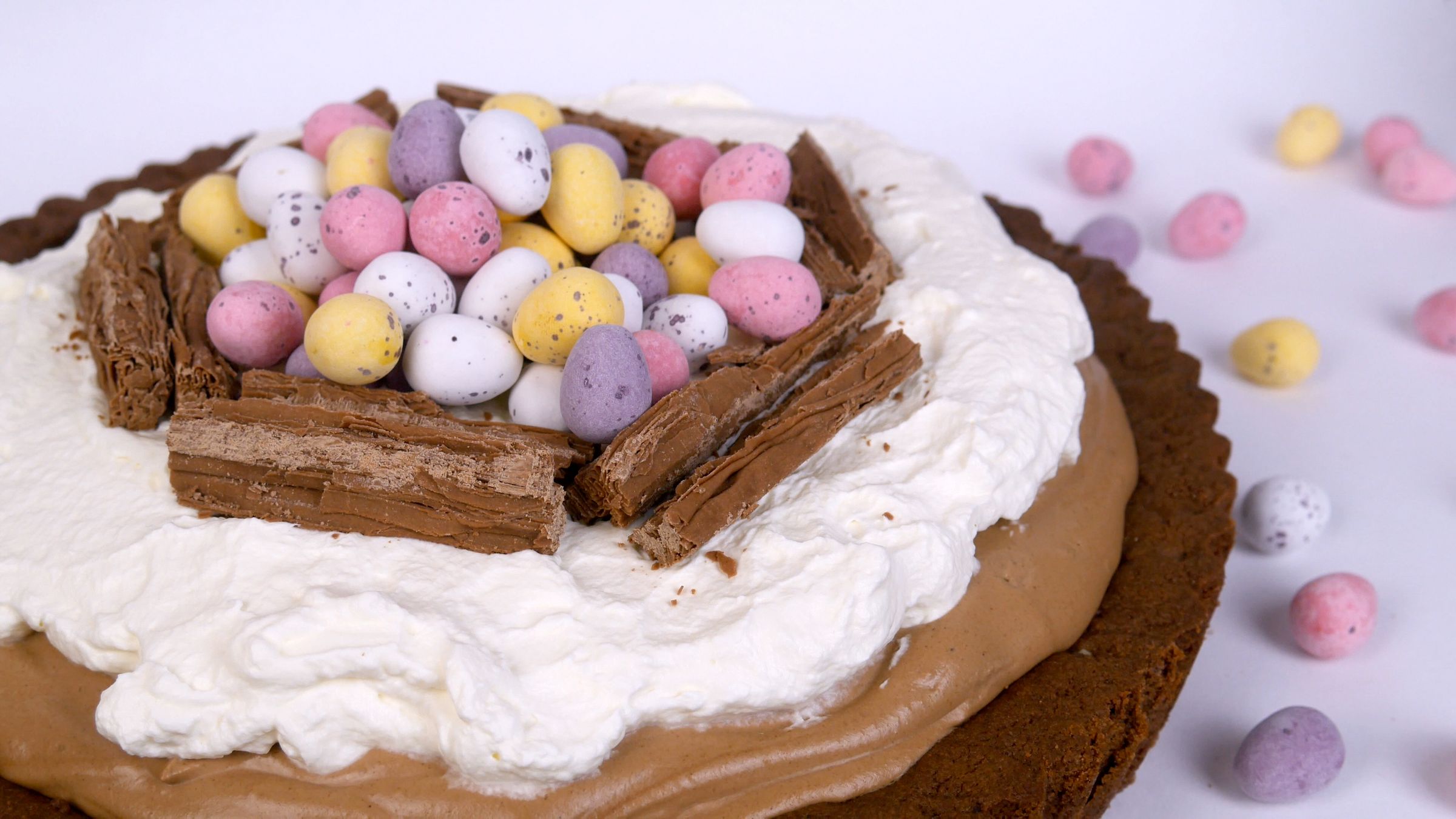 TRIPLE CHOCOLATE COOKIE EASTER CREAM TART WITH CADBURY EASTER EGGS 4