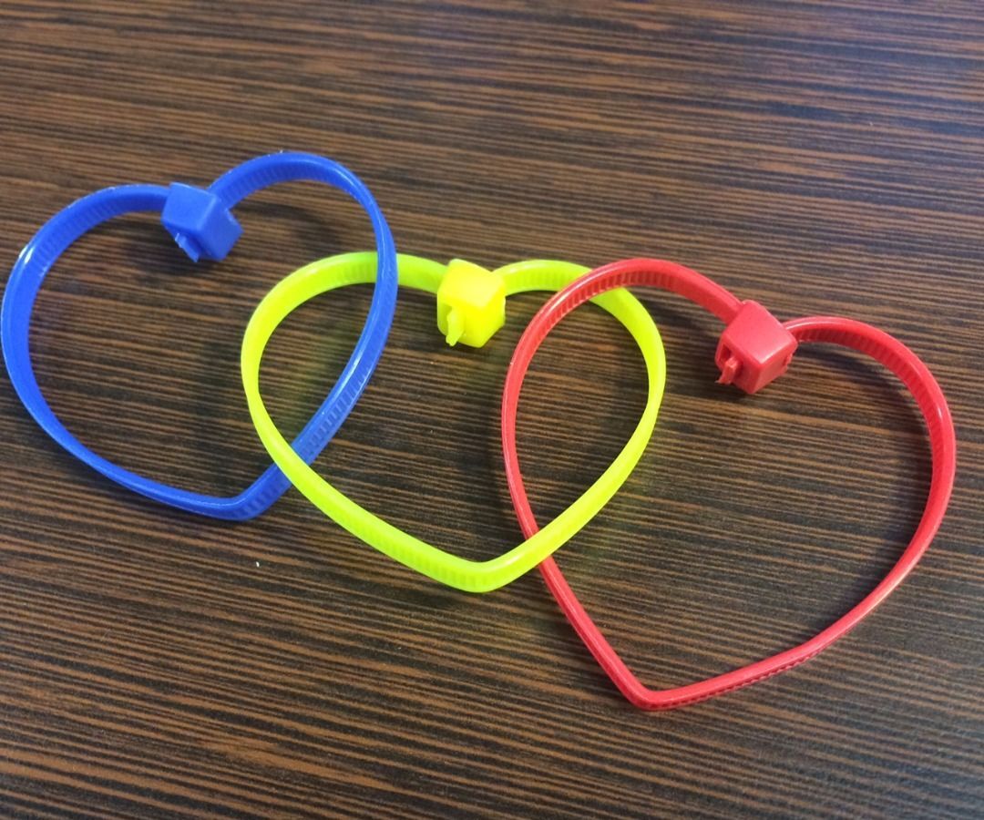 Zip Tie Heart Chain