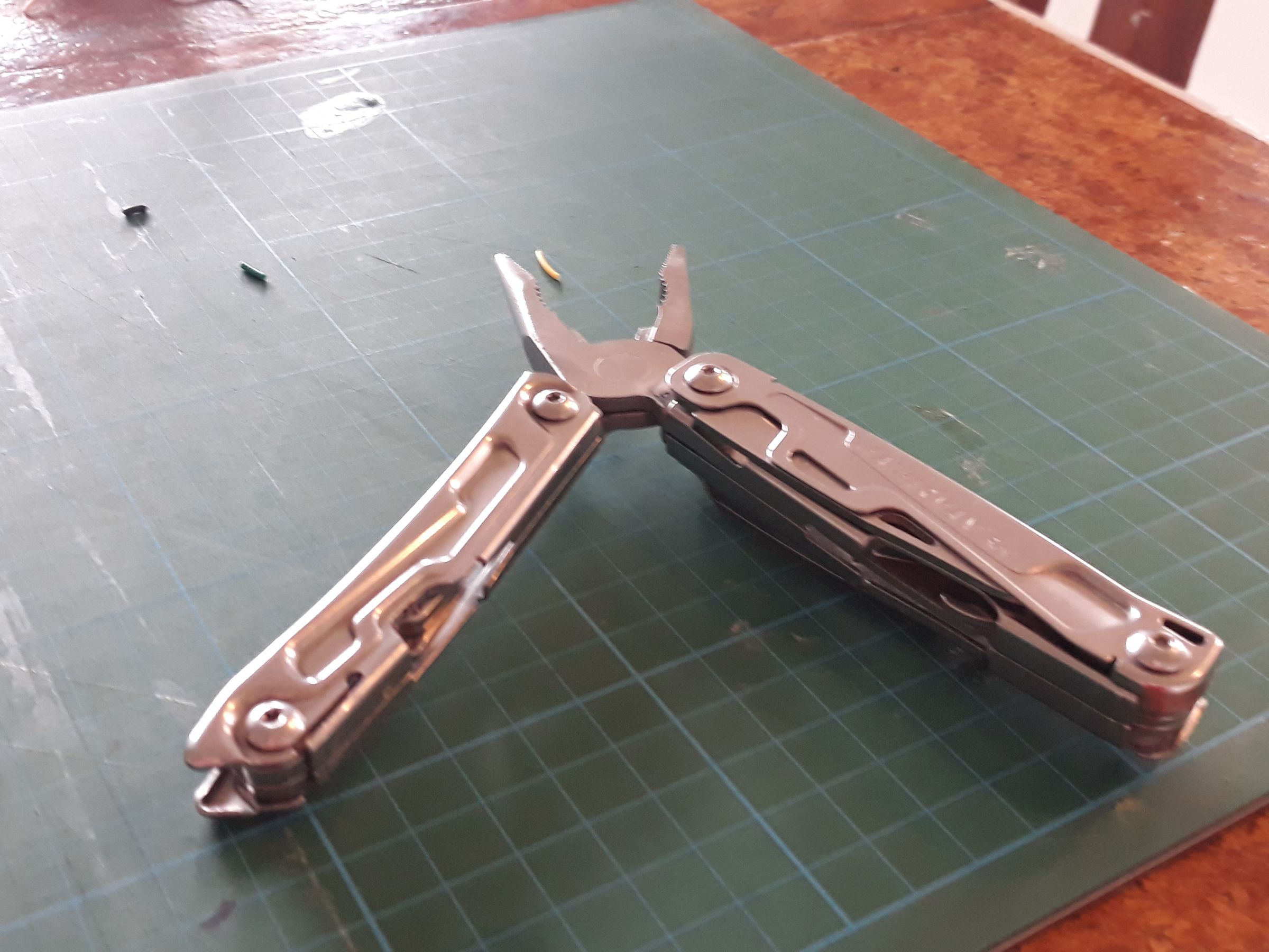 Hot Glue Solder 4 Steps Instructables