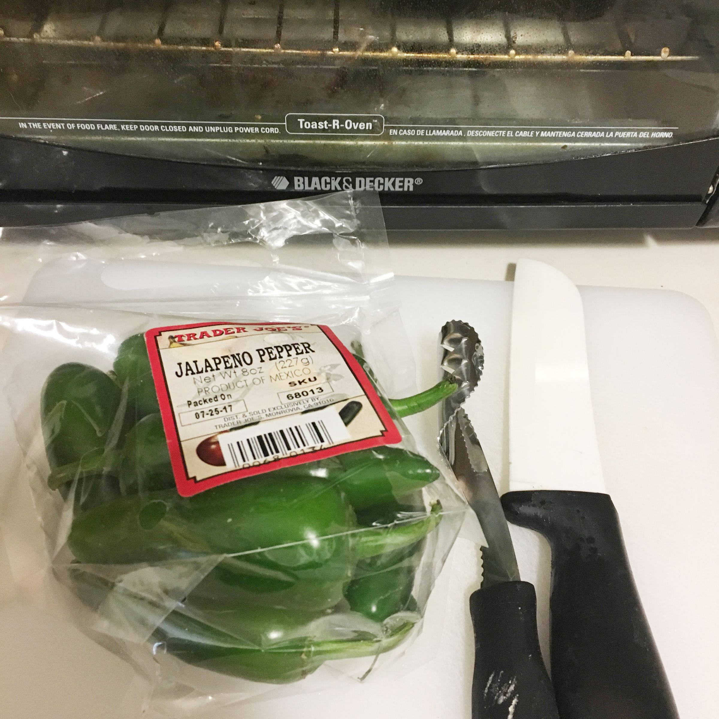 Drying Jalapenos in a Toaster Oven 4 Steps (with Pictures