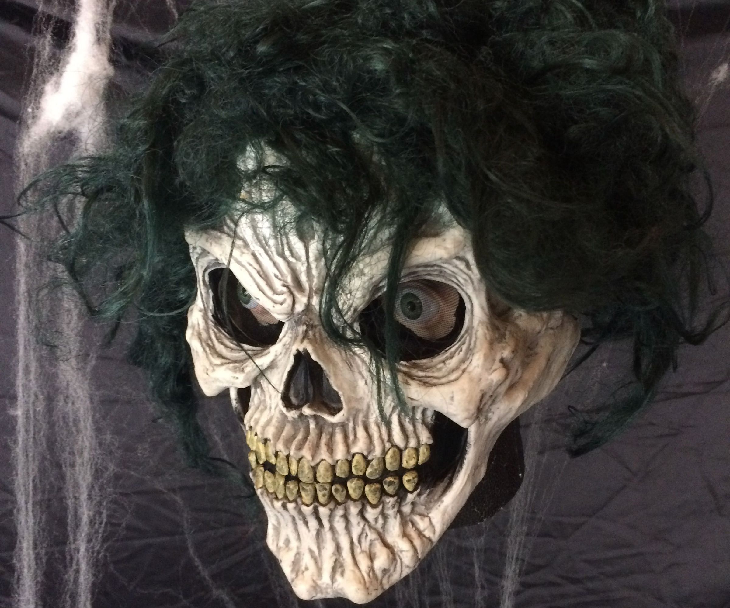 Halloween Floating Head With 3D Printed Moving Eyes