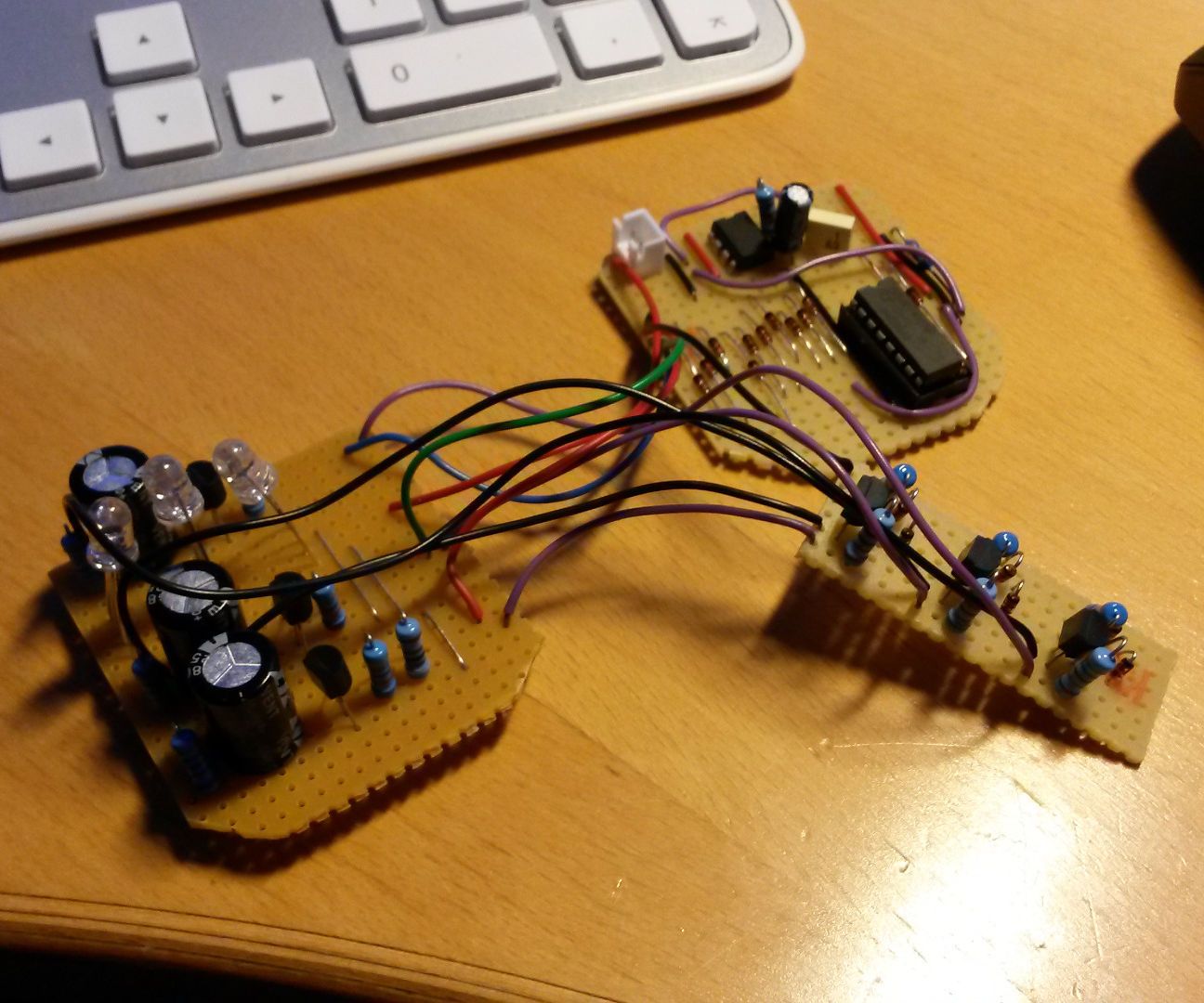 RGB LED Constant Current Fade Effect With Transistors
