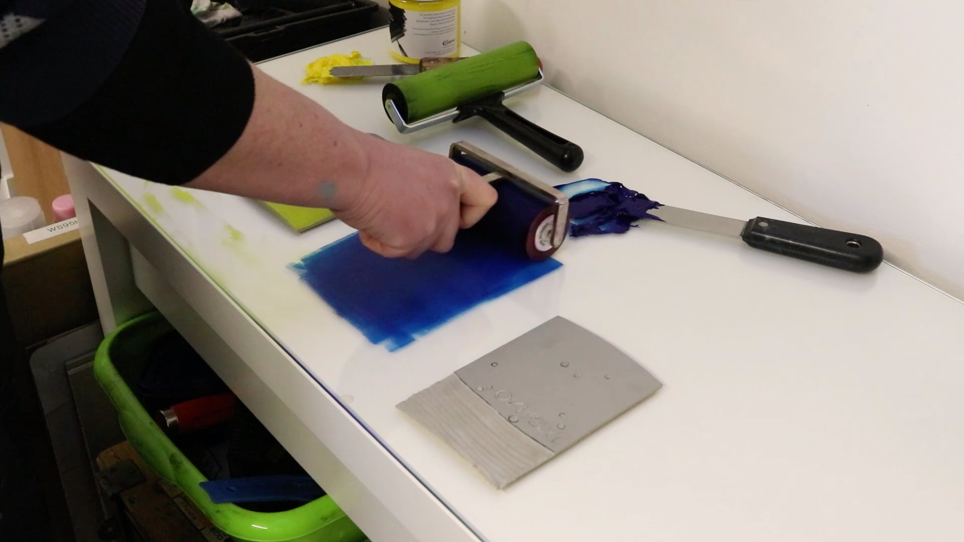 Make a Two-colour Linocut Relief Print : 12 Steps (with Pictures ...