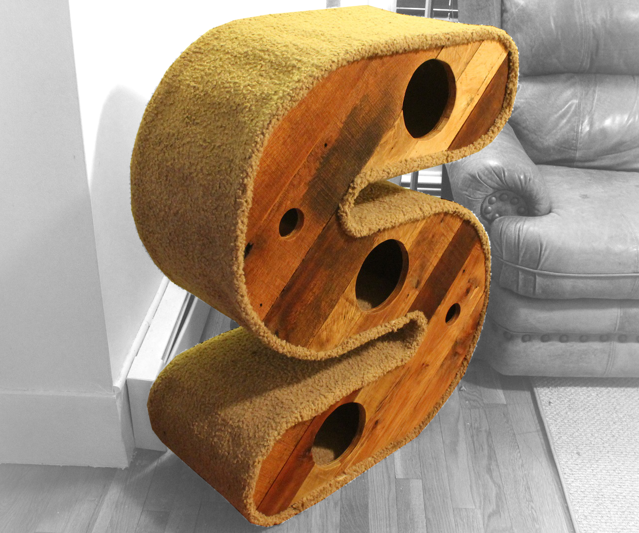 Reclaimed & Recycled "S" Shaped Cat House/Tunnel