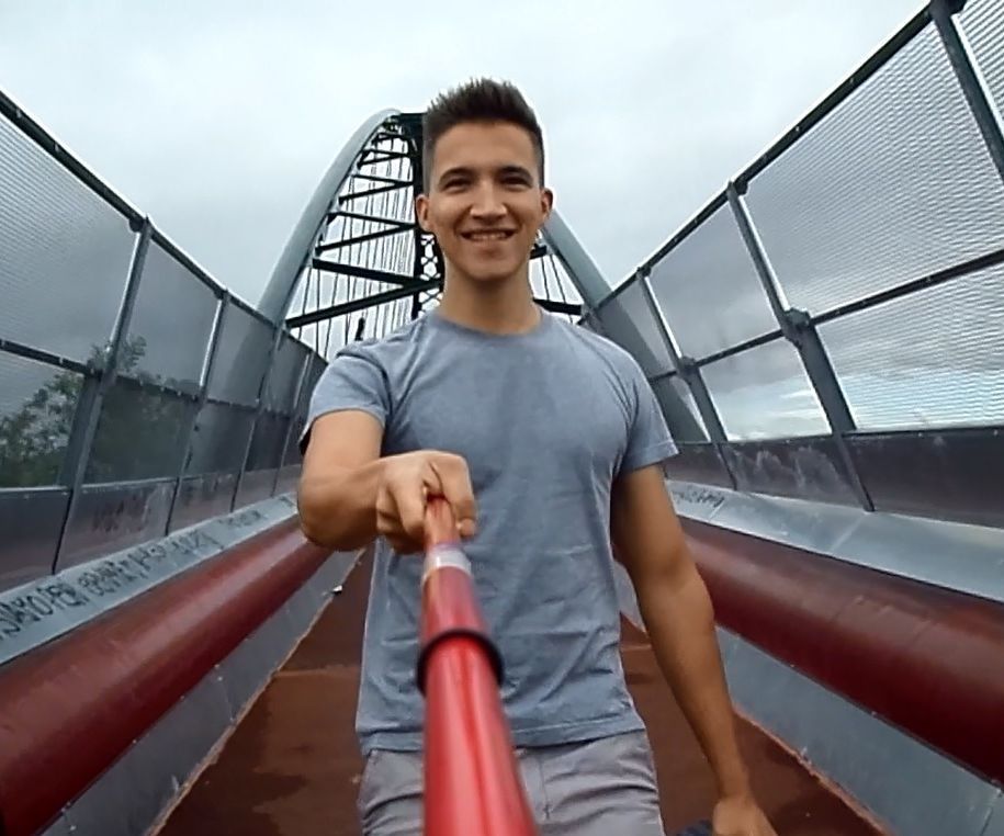 EASY Extendable Pole Mount for ANY Camera