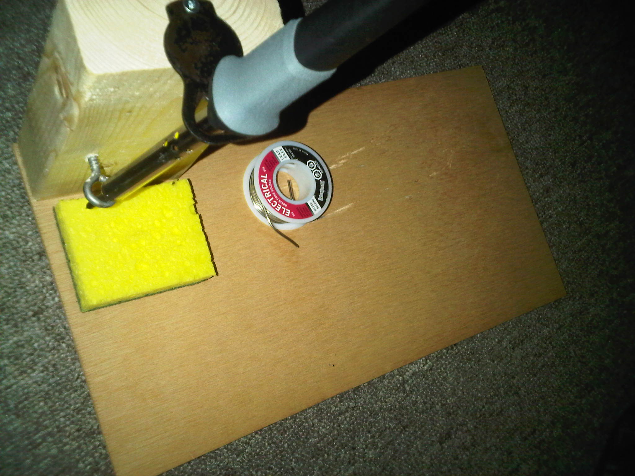 Simple, Cheap, Soldering Station