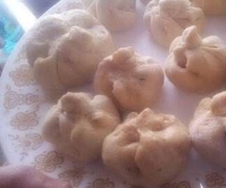 Steamed Buns With Leftover BBQ Pulled Pork