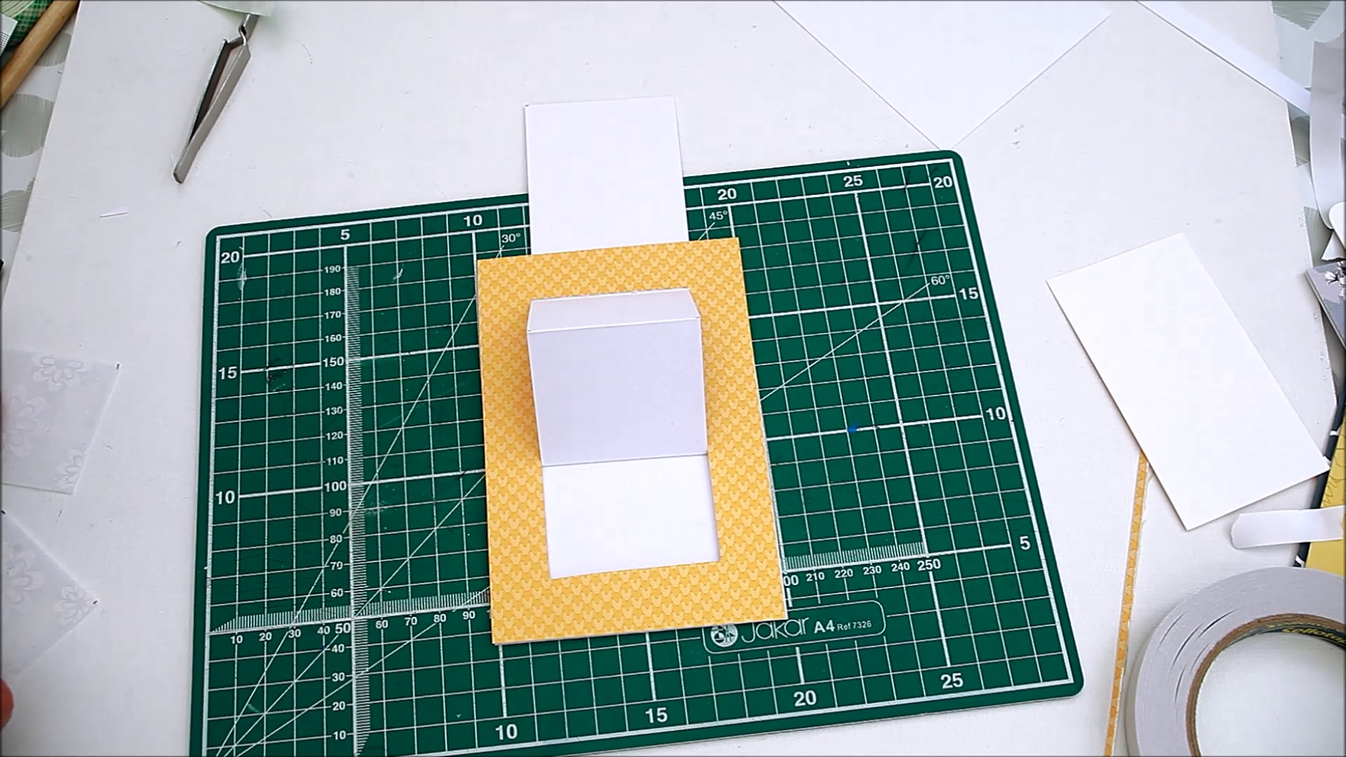 Sliding Easel Card : 11 Steps - Instructables