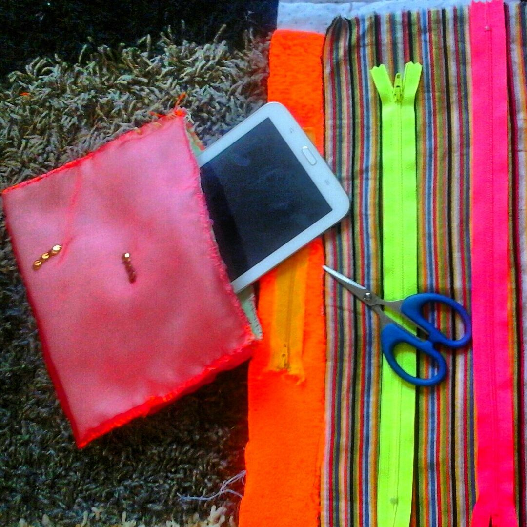 No Measure Zipper Smart Pad Cover