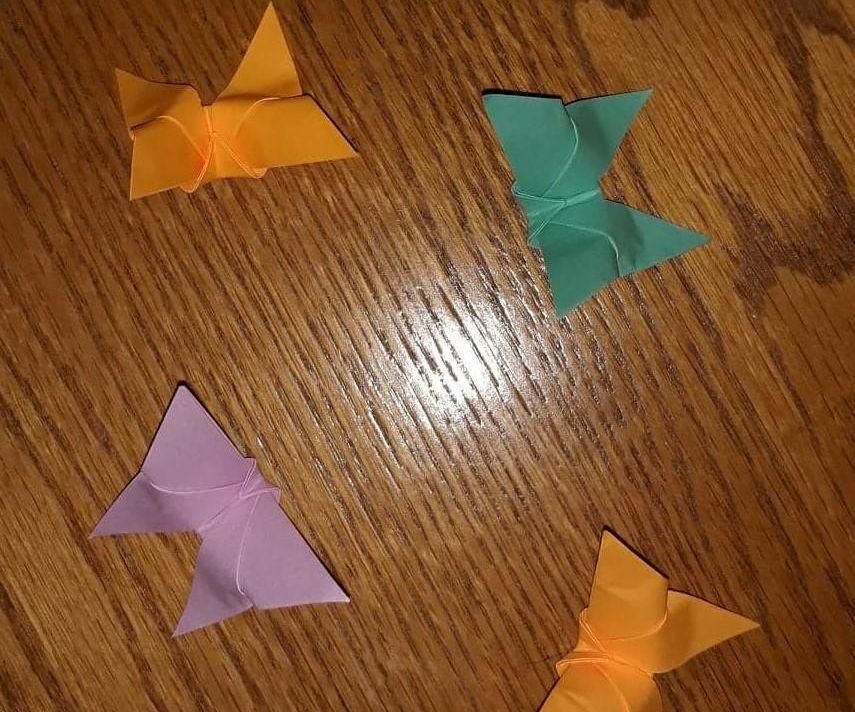 Easy Sticky Note Butterflies