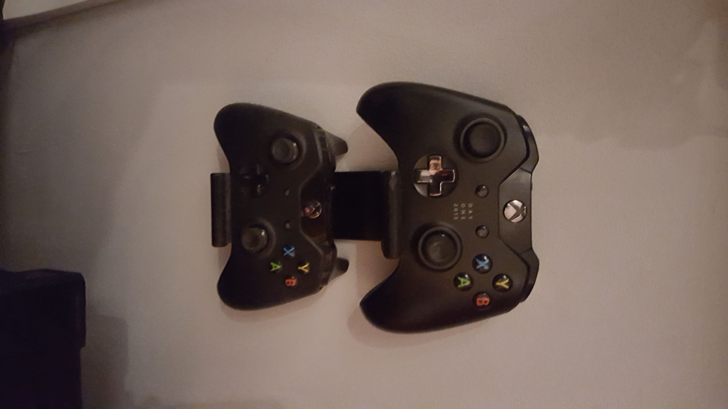 Xbox Remote Control Wall Mount (with Pictures) Instructables