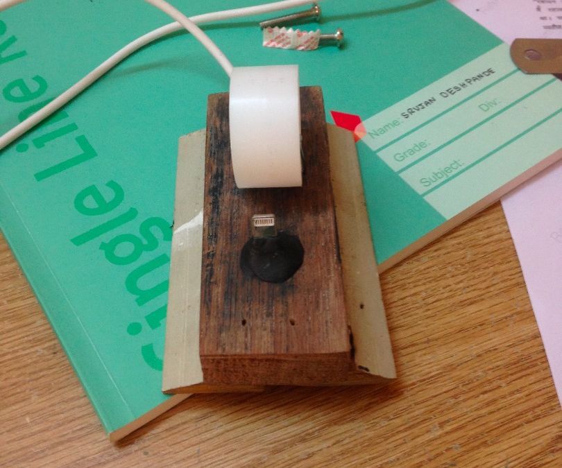 A Super Sturdy IPhone Dock From Scrap