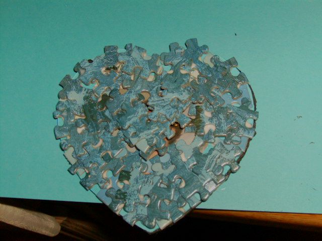 Heart Shaped Valentine Pin / Frame