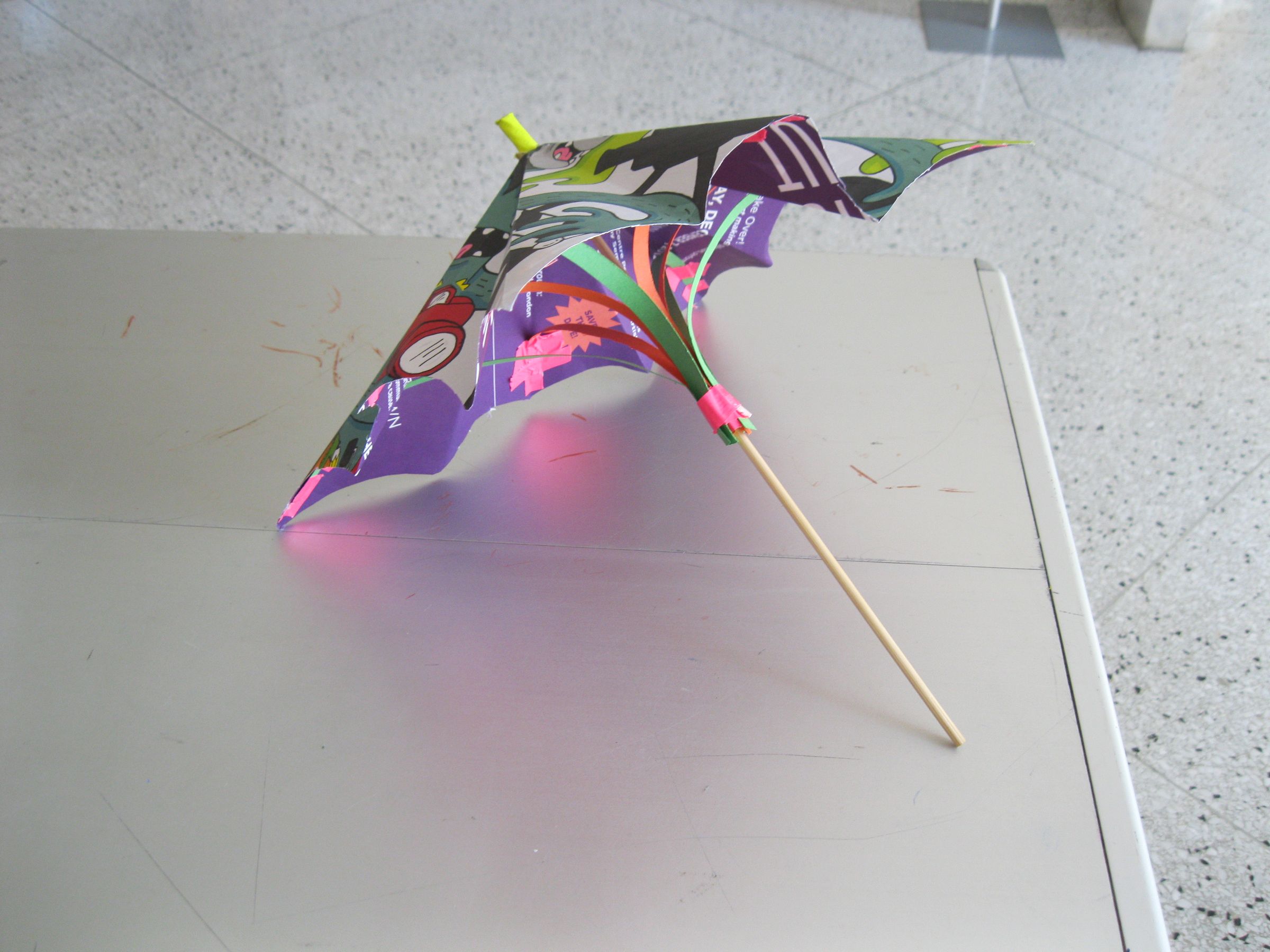 How to Make a Paper Umbrella Using Posters and Office Supplies