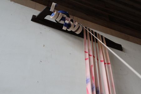 Attach Strips to Upper Left Bracket and Lower Right Bracket in Numerical Order