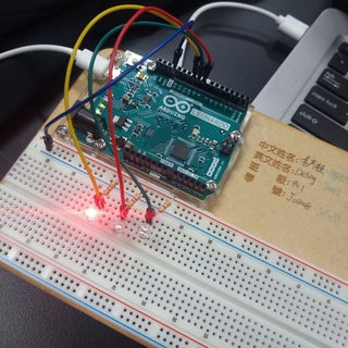Arduino Traffic Light : 4 Steps