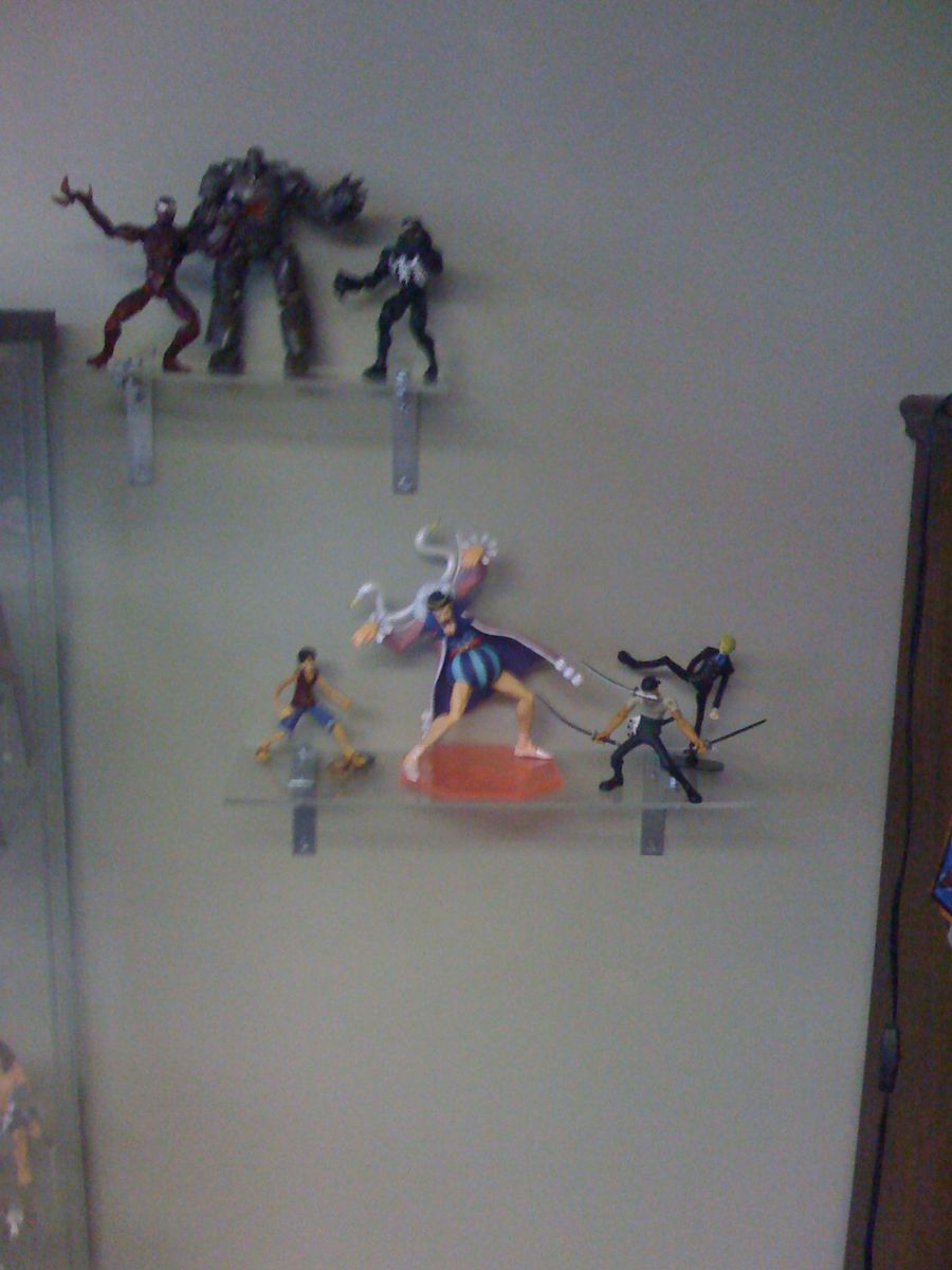 Plexiglass shelving solution for under $20!