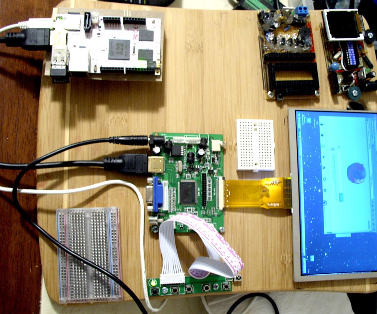 The HacqueBoard