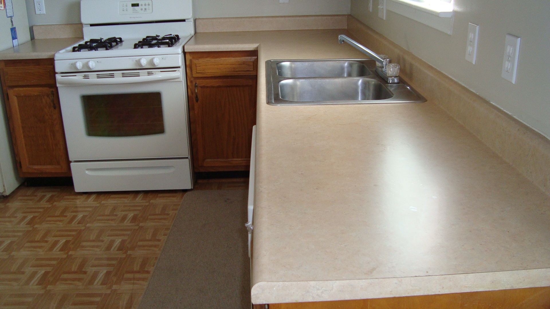 Change Your Countertop and Upgrade on the Cheap! 8 Steps (with