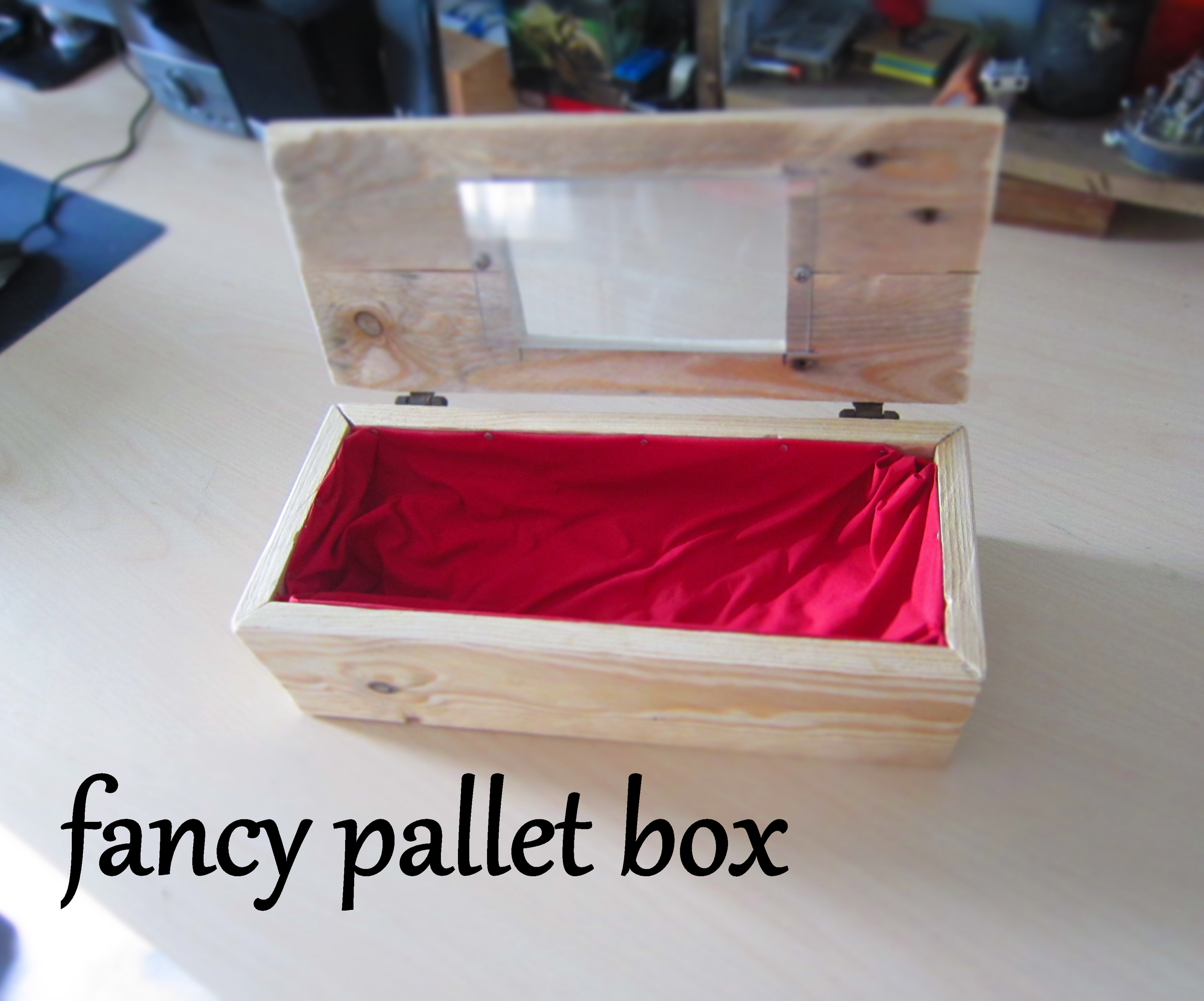 Fancy Pallet Box