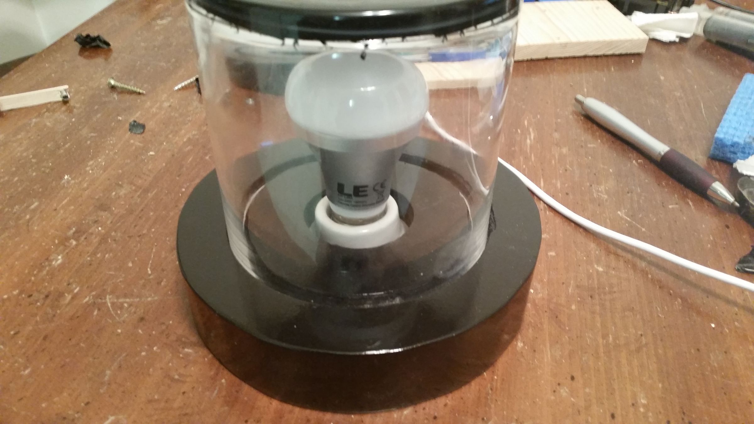 The Positively Amazing Negative Lamp 18 Steps (with Pictures