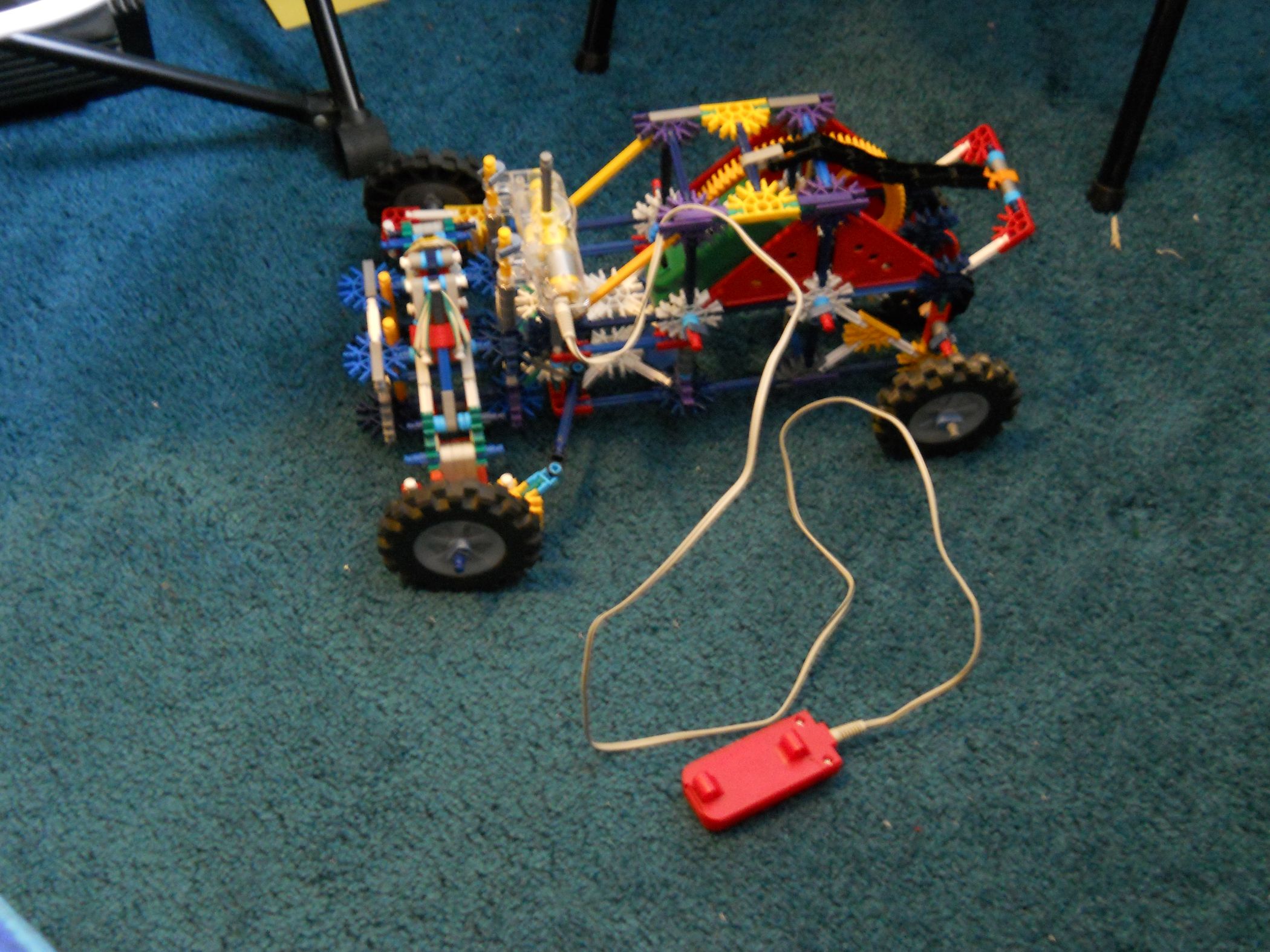 {Knex Truck} Front Suspension, Steering, Rear Wheel Drive (RWD