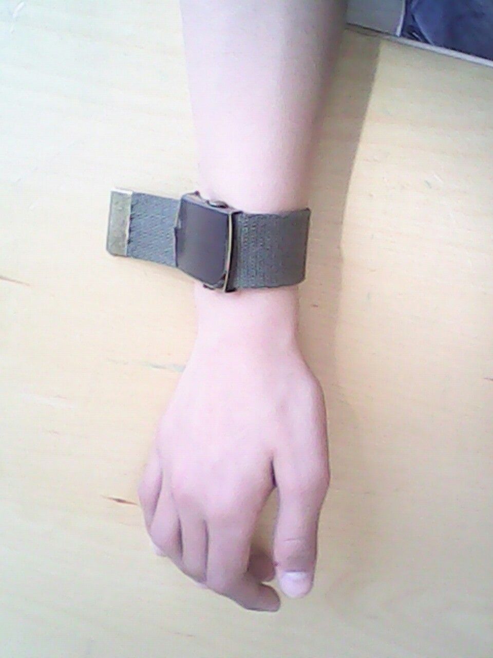 How to Make a Bracelet From a Old Belt
